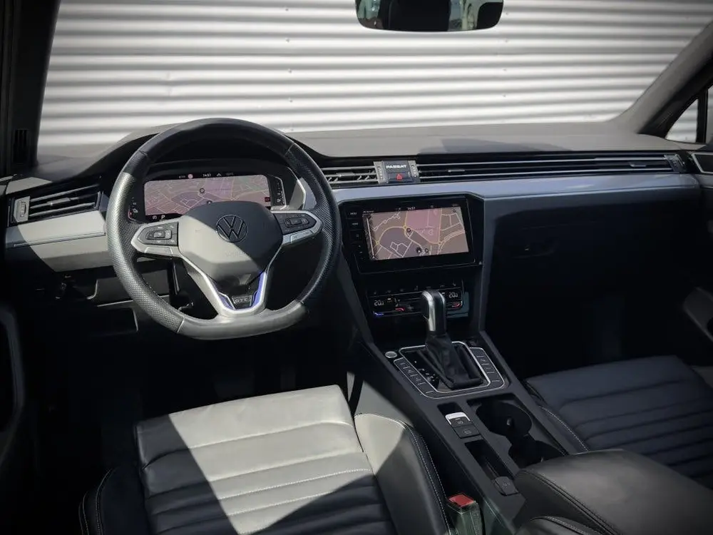 Volkswagen Passat Variant GTE | Panorama | Trekhaak | Leder uit 2022, foto 5