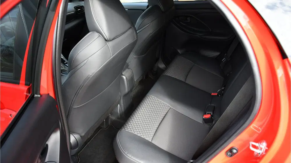 Toyota Yaris 1.5 Hybrid Executive Automaat 116pk uit 2023, foto 17