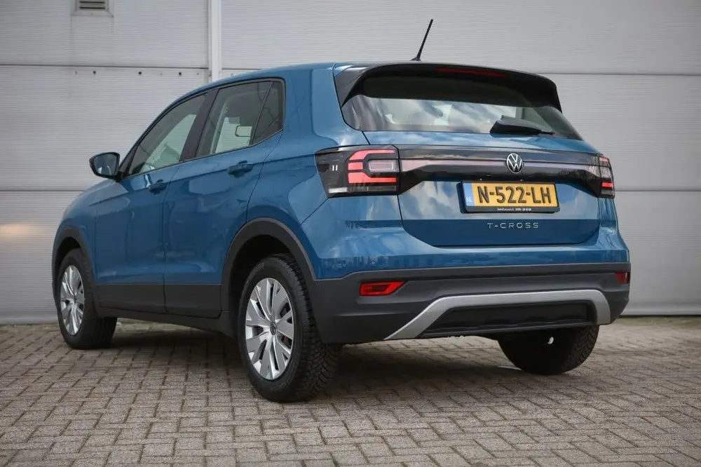 Volkswagen T-Cross 1.0 TSI Life Bns (bj 2021) uit 2021, foto 2