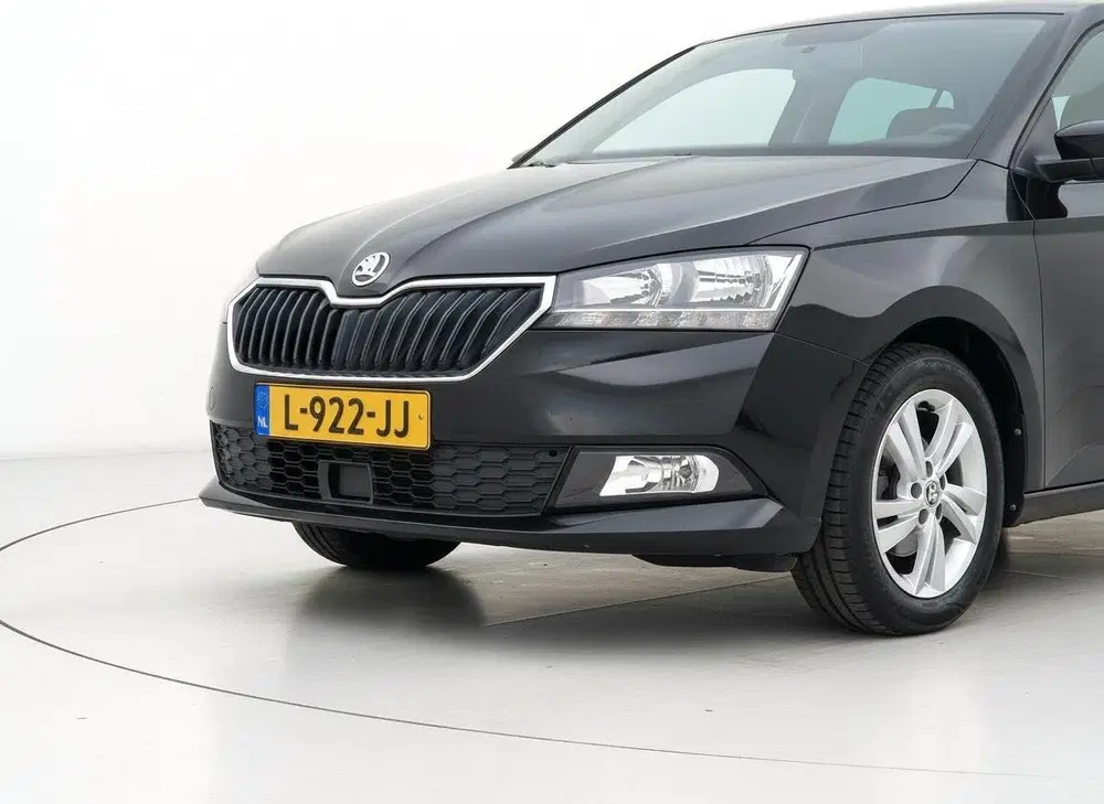 Skoda Fabia 1.0 TSI Ambition AIRCO CRUISE CARPLAY uit 2021, foto 2