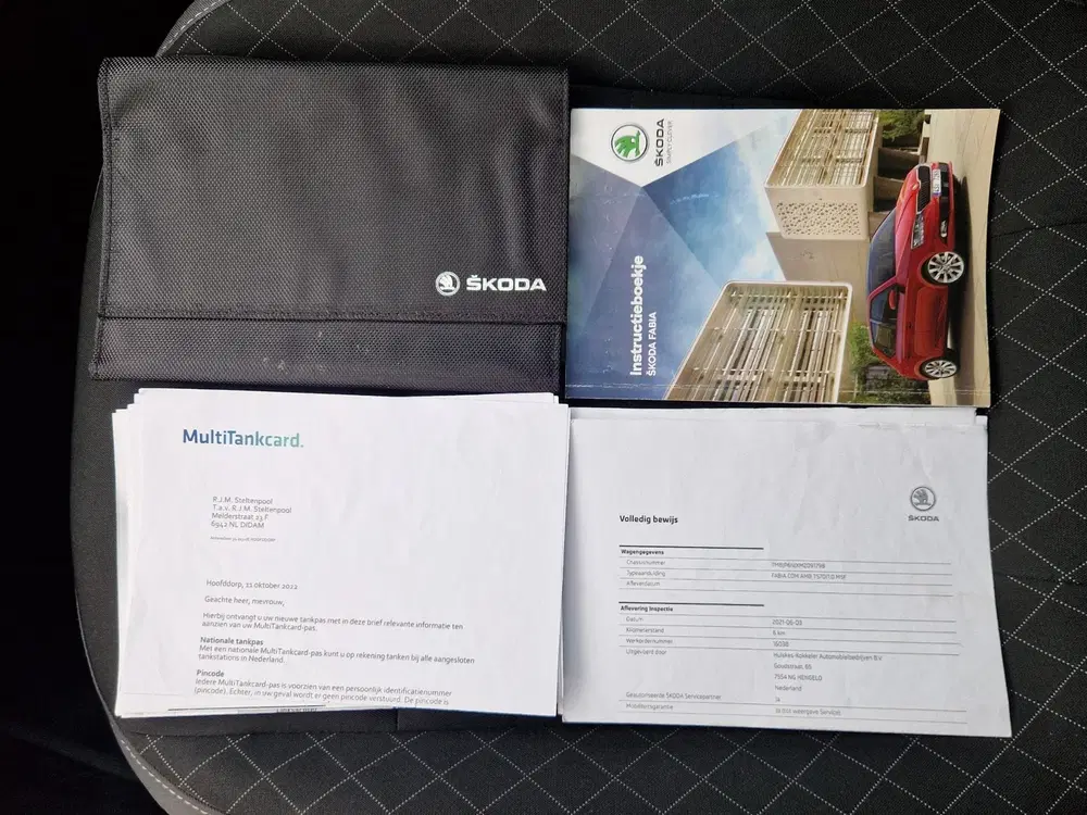 Skoda Fabia 1.0 TSI Ambition AIRCO CRUISE CARPLAY uit 2021, foto 20