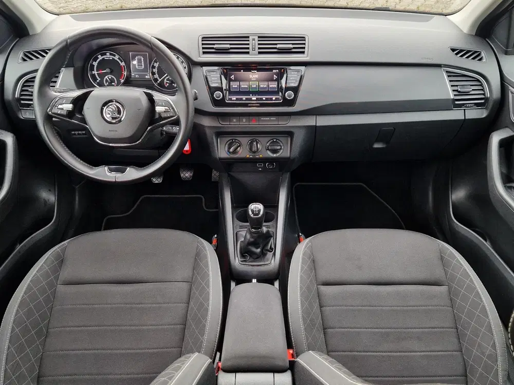 Skoda Fabia 1.0 TSI Ambition AIRCO CRUISE CARPLAY uit 2021, foto 7