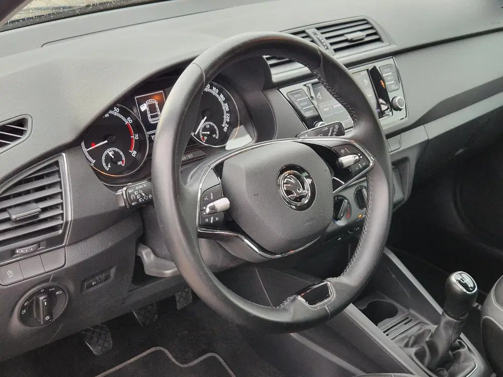 Skoda Fabia 1.0 TSI Ambition AIRCO CRUISE CARPLAY uit 2021, foto 9