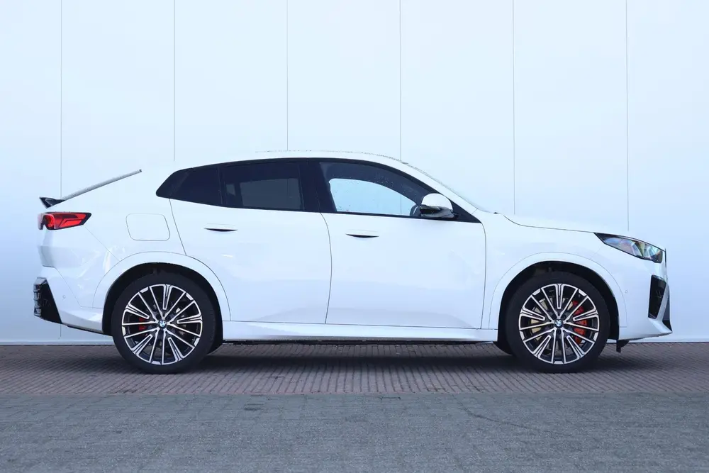 BMW iX2 eDrive20 67 kWh M Sport Edition uit 2026, foto 5
