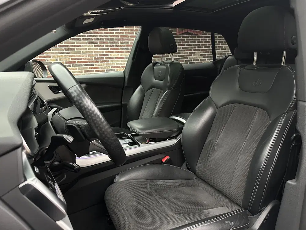 Audi Q8 55 TFSI e quattro Pro S-Line uit 2021, foto 14