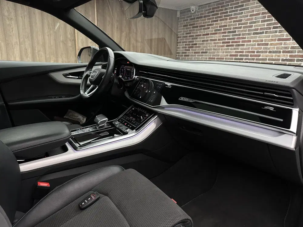 Audi Q8 55 TFSI e quattro Pro S-Line uit 2021, foto 17