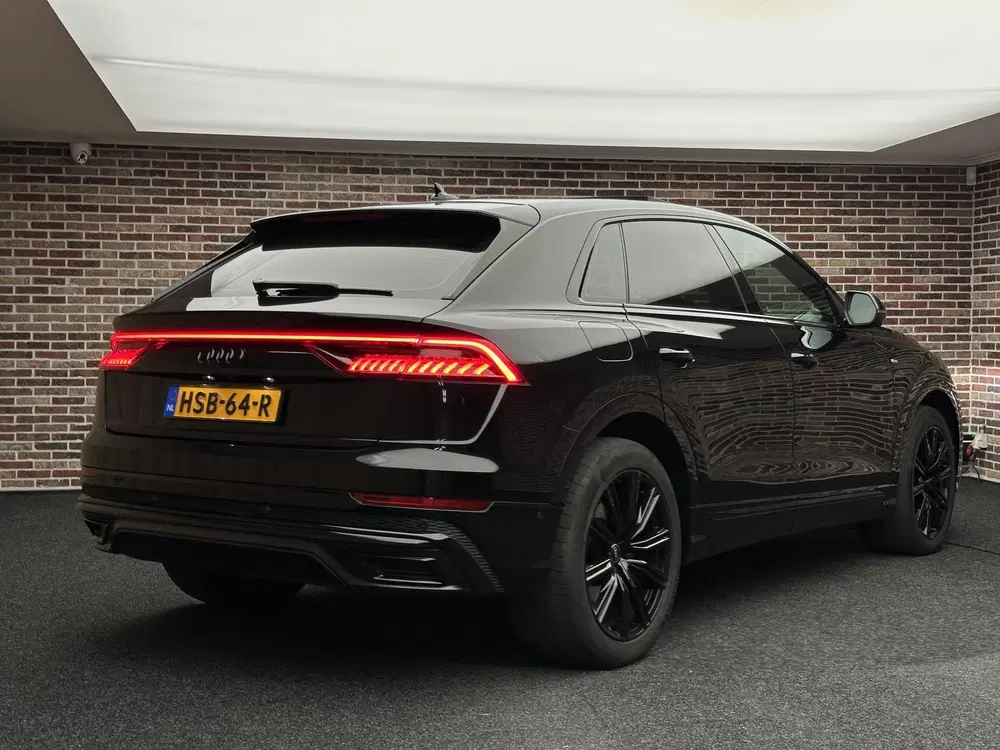 Audi Q8 55 TFSI e quattro Pro S-Line uit 2021, foto 2