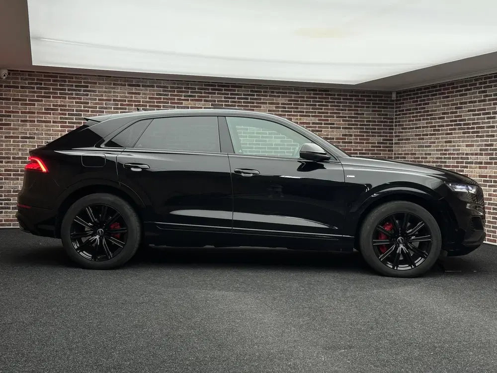 Audi Q8 55 TFSI e quattro Pro S-Line uit 2021, foto 4