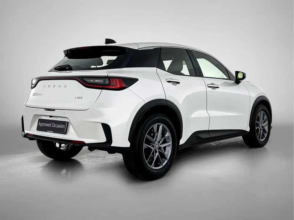 Lexus LBX Business Line 2WD uit 2025, foto 2