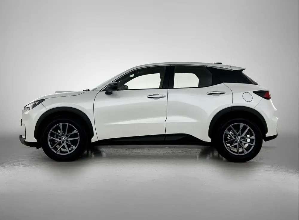 Lexus LBX Business Line 2WD uit 2025, foto 3
