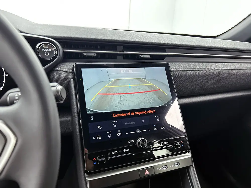 Lexus LBX Business Line 2WD uit 2025, foto 8