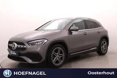 Mercedes-Benz GLA 200 AMG Line uit 2021