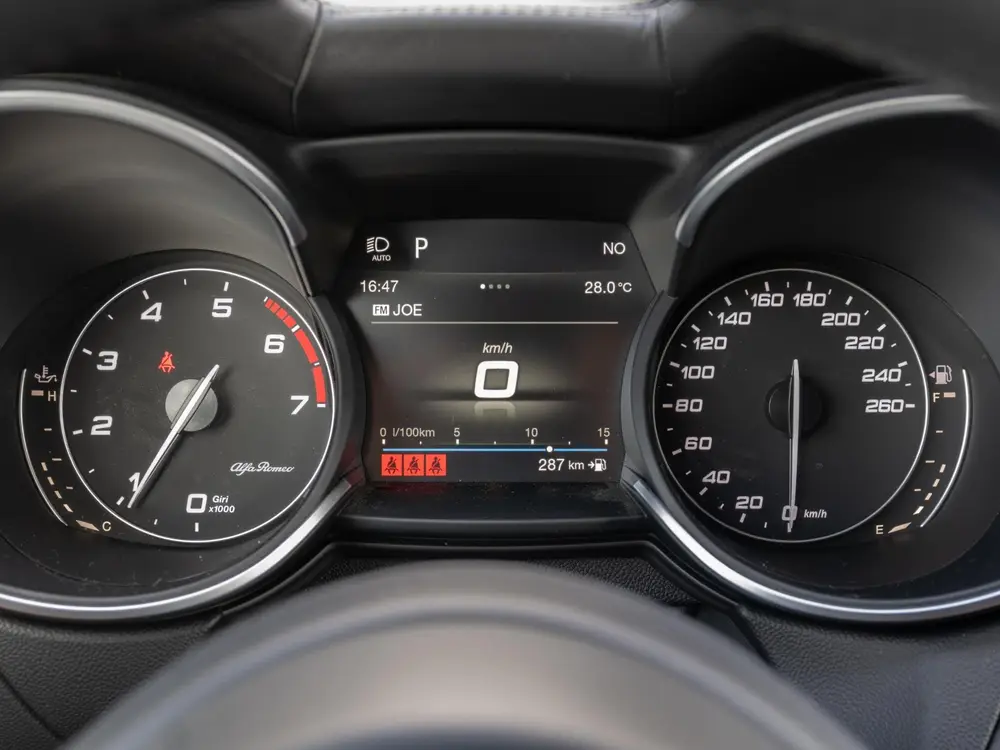 Alfa Romeo Stelvio 2.0 T AWD B-Tech | Pano | ACC | Volledig uit 2019, foto 16