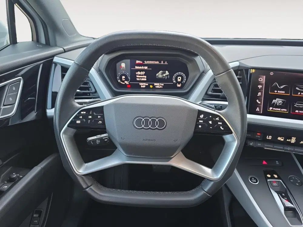 Audi Q4 e-tron 35 Launch edition Advanced 55 kWh uit 2022, foto 16