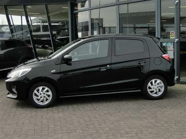 Mitsubishi Space Star 1.2 Dynamic uit 2022, foto 3