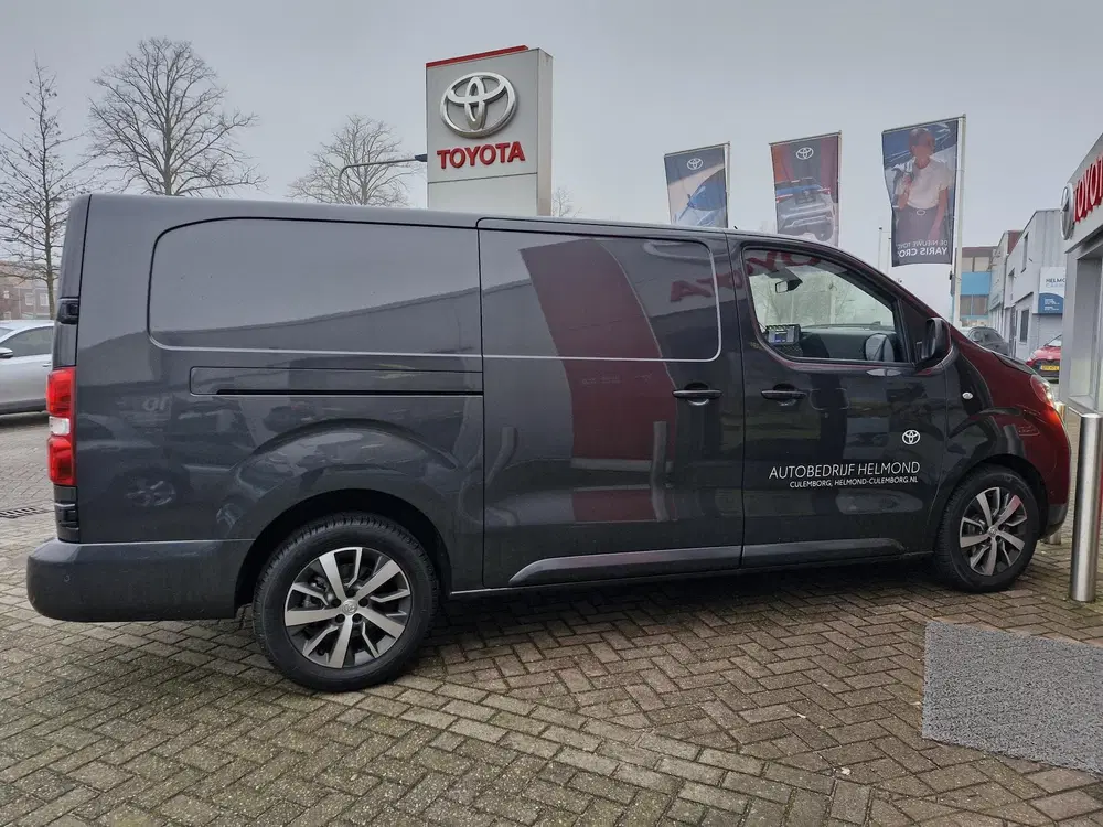 Toyota Proace 2.0 D-4D L2 Professional Toyota PR uit 2024, foto 9