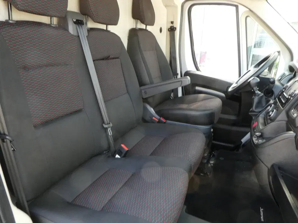 Citroën Jumper Citroen Jumper 33 2.2 BlueHDi 140 L3H2 air uit 2021, foto 5