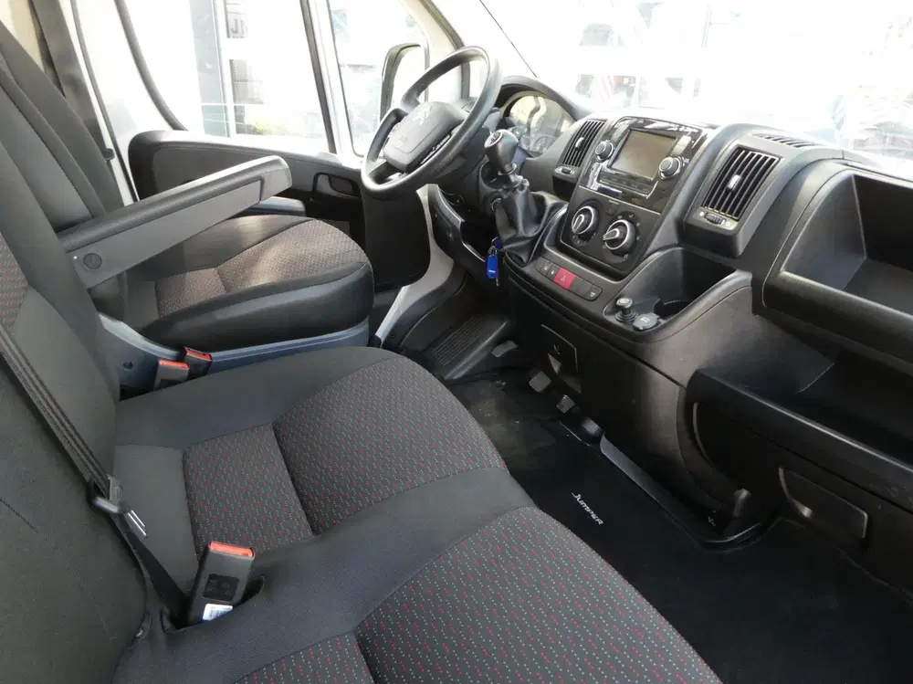 Citroën Jumper Citroen Jumper 33 2.2 BlueHDi 140 L3H2 air uit 2021, foto 6
