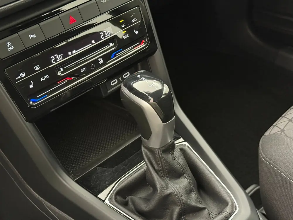 Volkswagen T-Cross 1.0 TSI Life | Automaat | Camera | Adapti uit 2023, foto 19