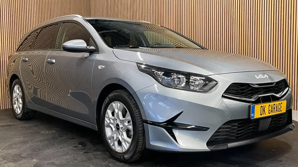 Kia Ceed 1.0 T-GDi DynamicLine uit 2023, foto 14