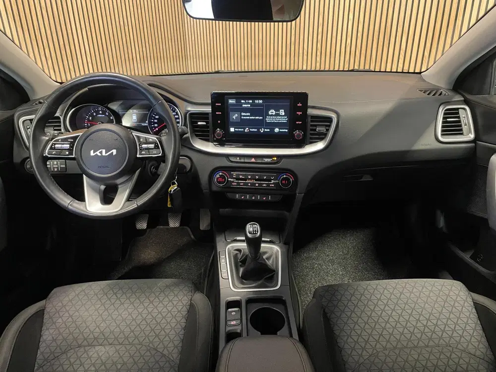 Kia Ceed 1.0 T-GDi DynamicLine uit 2023, foto 7