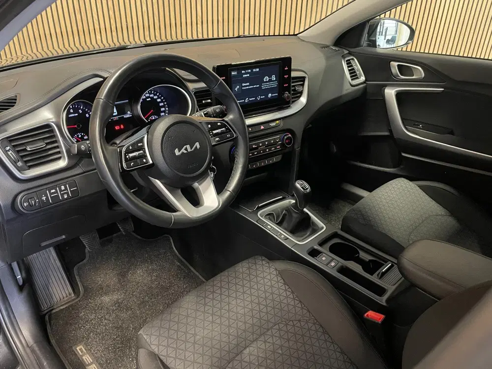 Kia Ceed 1.0 T-GDi DynamicLine uit 2023, foto 8