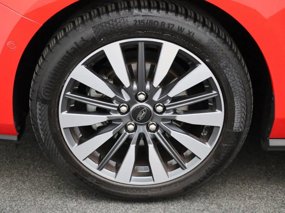 Ford Focus 1.0 EcoBoost Hybrid Titanium X uit 2022, foto 12
