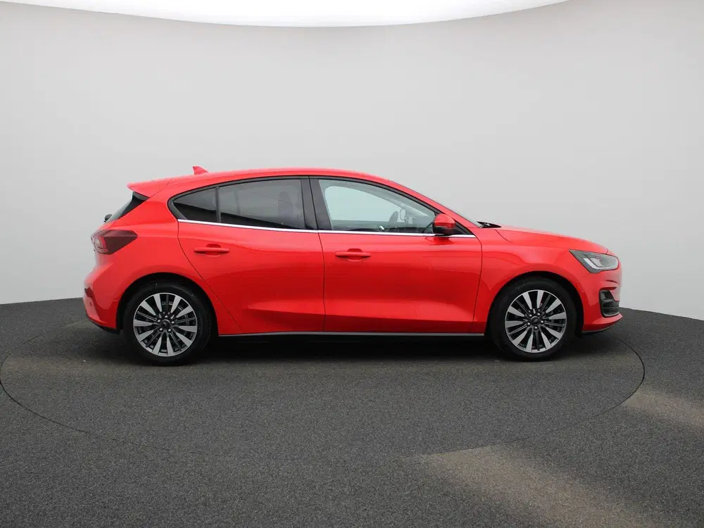 Ford Focus 1.0 EcoBoost Hybrid Titanium X uit 2022, foto 6
