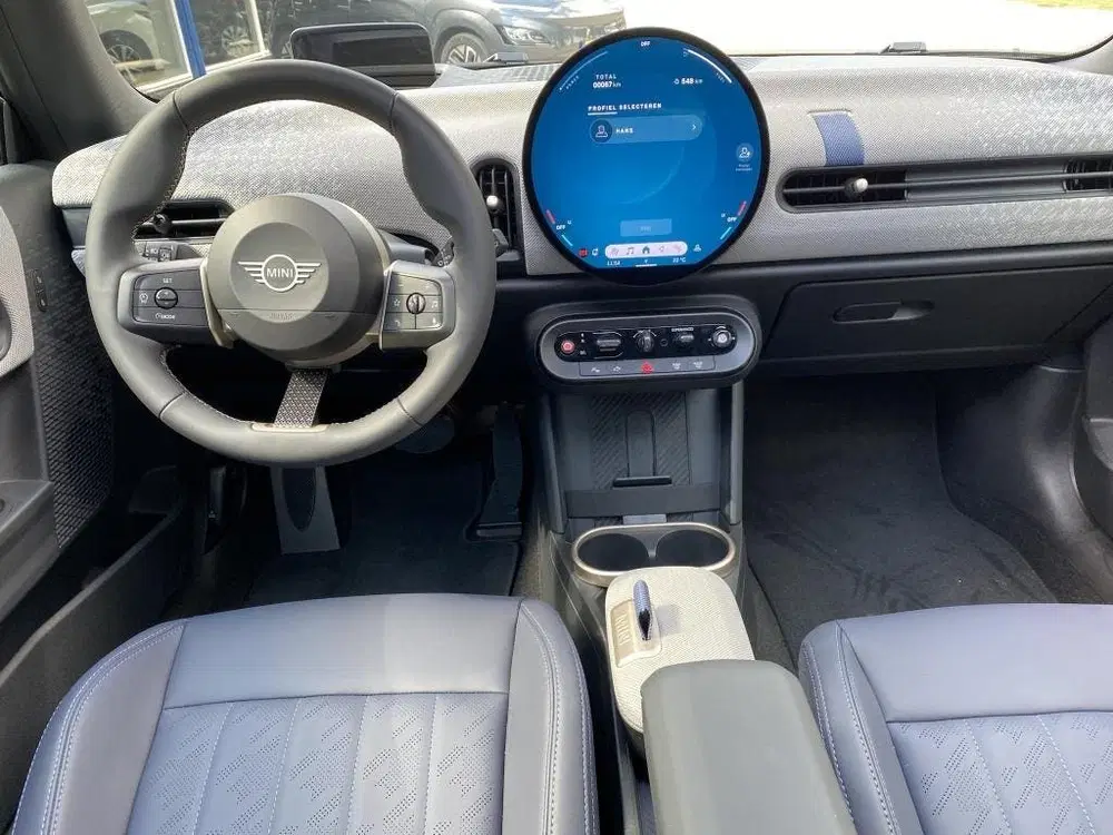Mini Cooper Mini Navigatie leer Panoramadak 1.5 Cooper uit 2024, foto 3