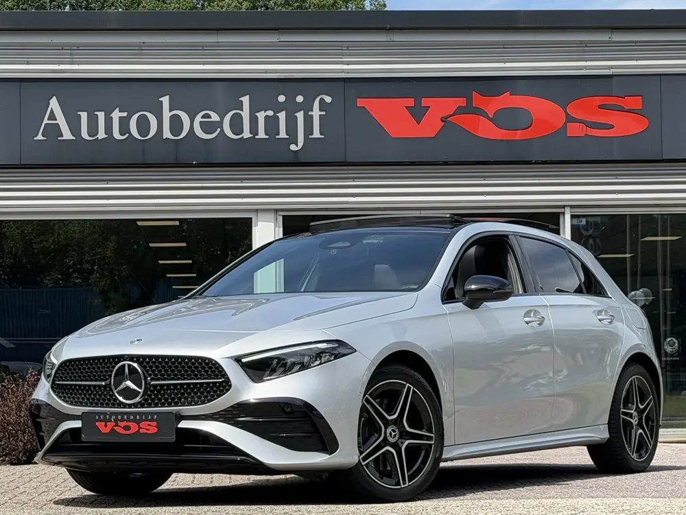 Mercedes-Benz A-Klasse 250 e AMG Line uit 2023
