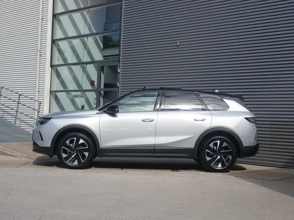 Opel Grandland 1.2 Turbo Hybrid GS Panoramadak uit 2025, foto 5