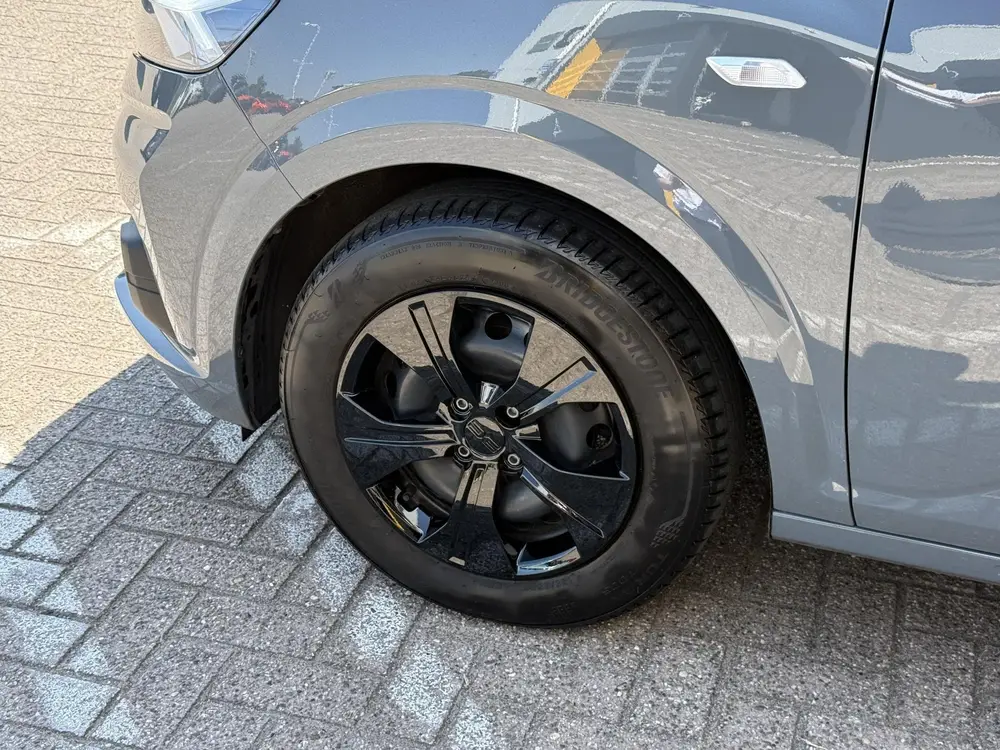 Dacia Sandero 1.0 TCe 100 ECO-G Essential uit 2025, foto 3