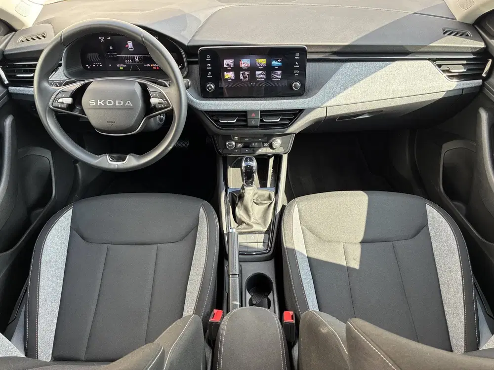 Skoda Scala 1.0 TSI DSG Automaat Selection uit 2025, foto 2