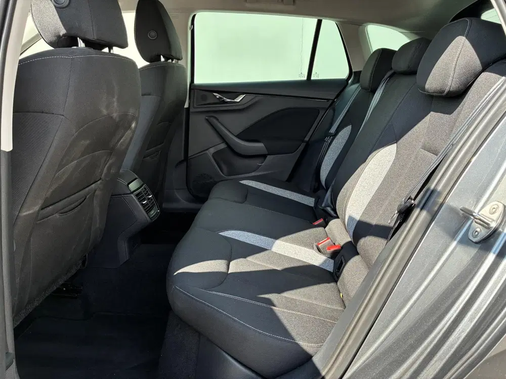 Skoda Scala 1.0 TSI DSG Automaat Selection uit 2025, foto 8