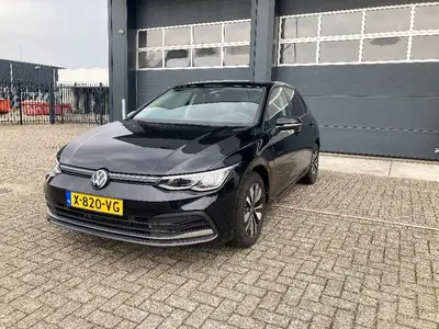 Volkswagen Golf 1.0 Etsi 110pk 7-DSG 2023 Zwart uit 2023