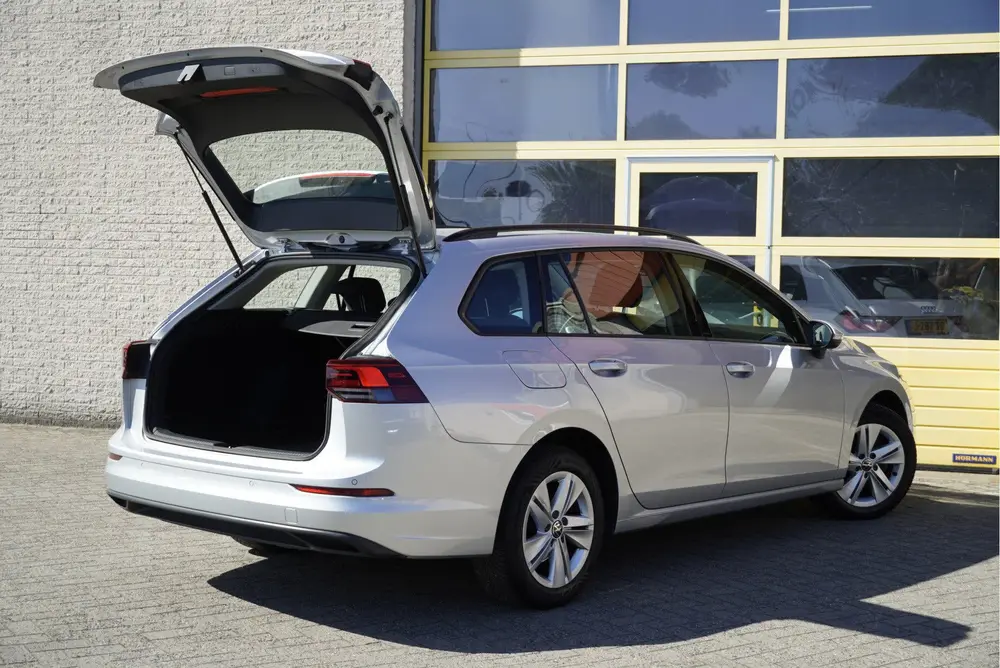 Volkswagen Golf Variant 1.0 TSI Life BJ2021 Lmv 16" | Led V+ uit 2021, foto 12