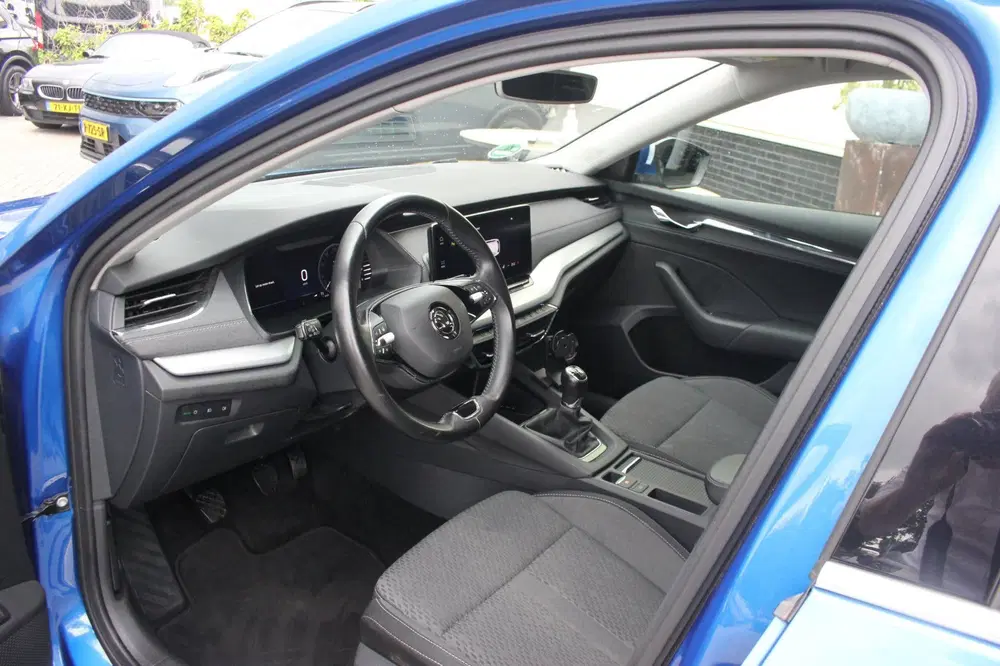 Skoda Octavia 1.5 TSI Greentech Sport Business uit 2020, foto 2