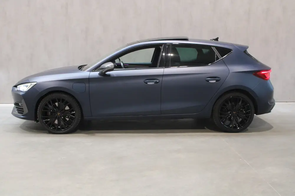 Cupra Leon 1.4 e-Hybrid VZ Patrol Blue Matt/Pano/Camera/Elec uit 2021, foto 4