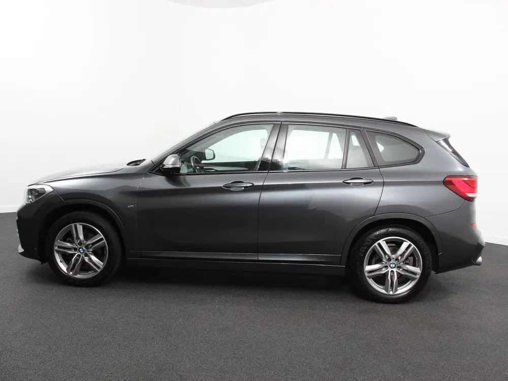 BMW X1 sDrive18i Automaat M-Sport Navigatie Cruis uit 2020, foto 8