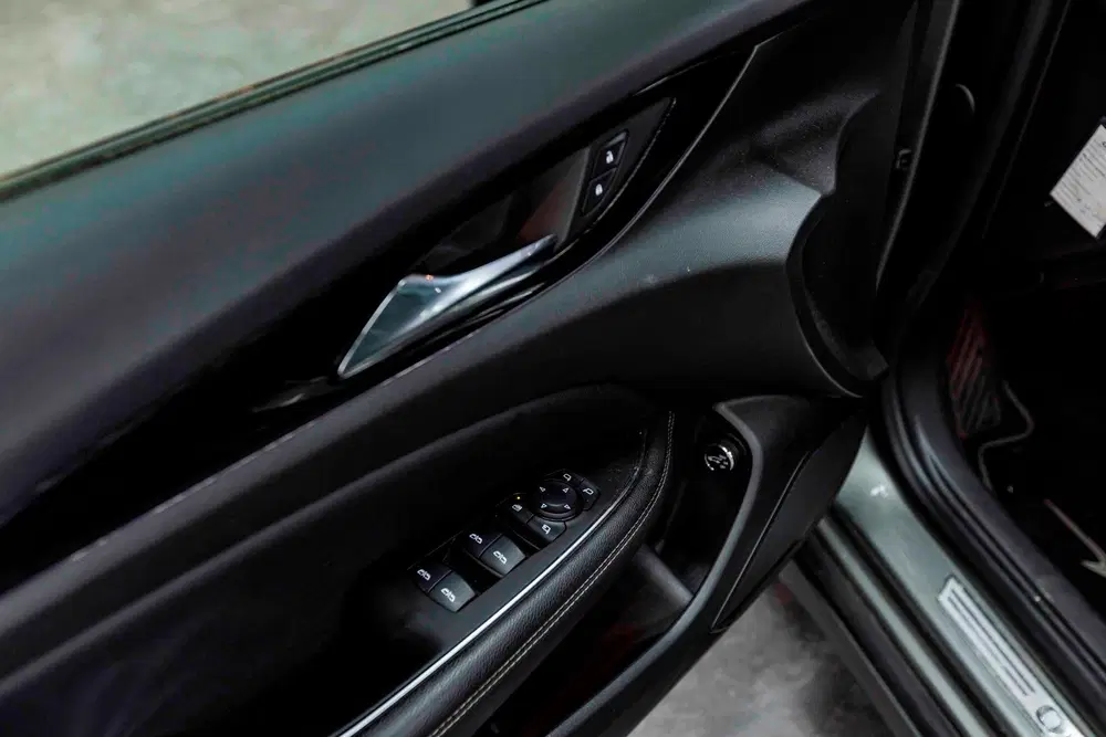 Opel Insignia 1.5 Turbo PANO uit 2019, foto 13