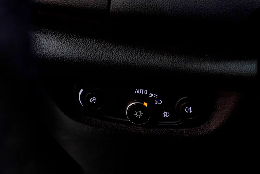 Opel Insignia 1.5 Turbo PANO uit 2019, foto 14