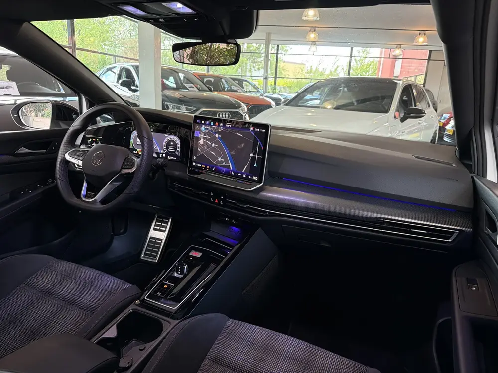 Volkswagen Golf GTE 1.5 272PK DSG HYBRID GTE-SPORT 360°CAME uit 2025, foto 11