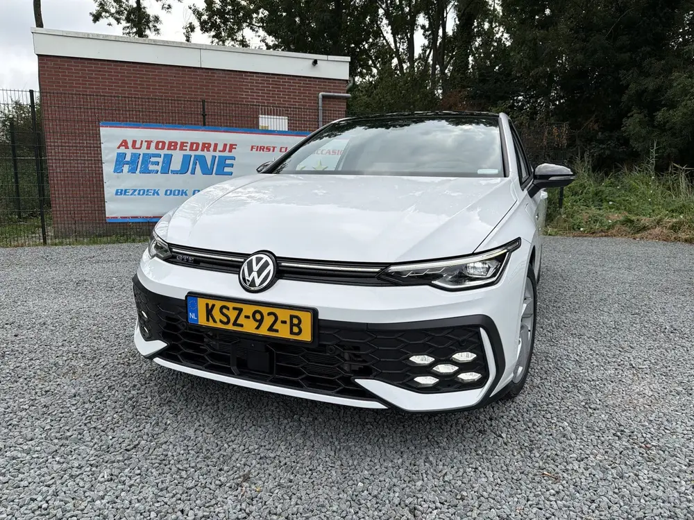 Volkswagen Golf GTE 1.5 272PK DSG HYBRID GTE-SPORT 360°CAME uit 2025, foto 13