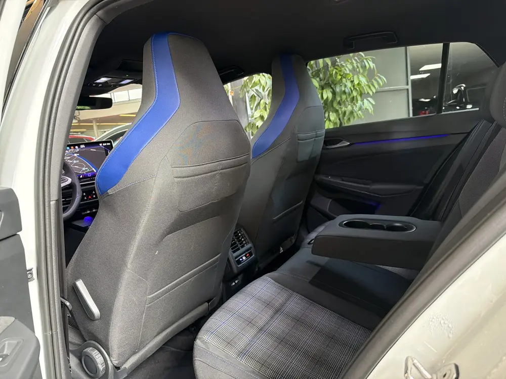 Volkswagen Golf GTE 1.5 272PK DSG HYBRID GTE-SPORT 360°CAME uit 2025, foto 15