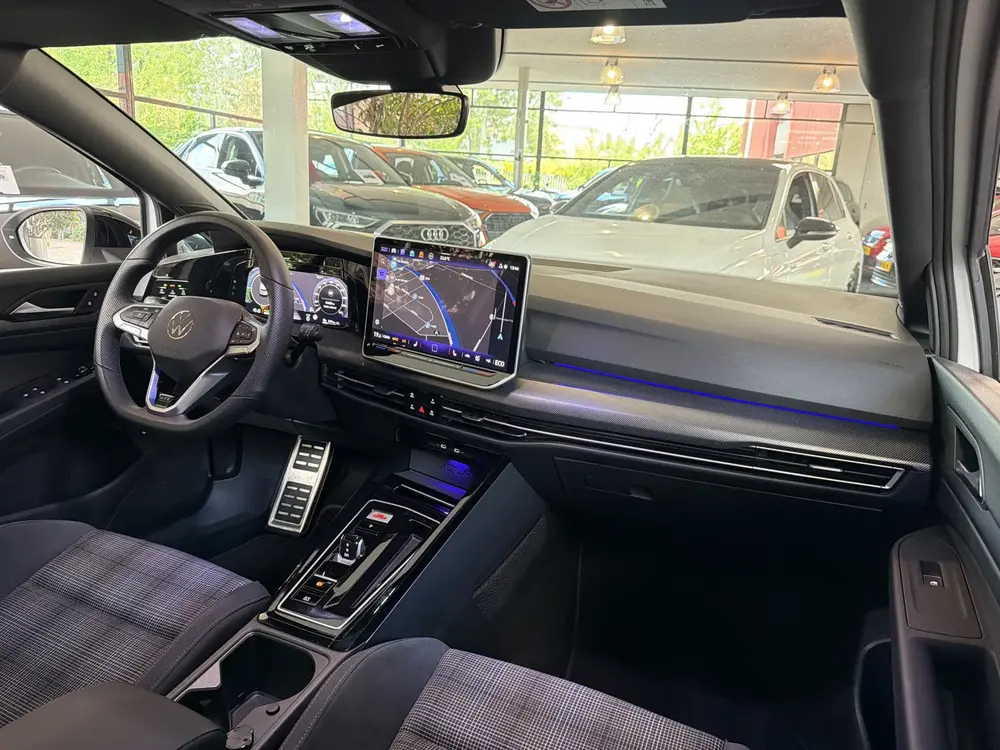 Volkswagen Golf GTE 1.5 272PK DSG HYBRID GTE-SPORT 360°CAME uit 2025, foto 20