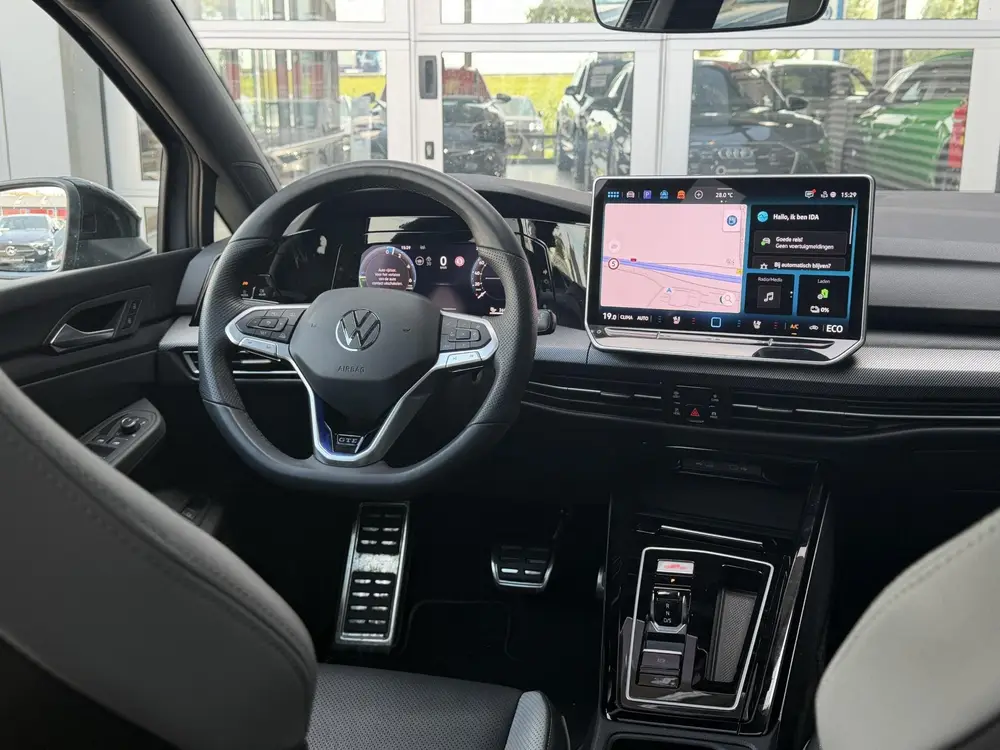 Volkswagen Golf 1.5 eHybrid GTE | Panoramdak | Trekhaak | St uit 2025, foto 19