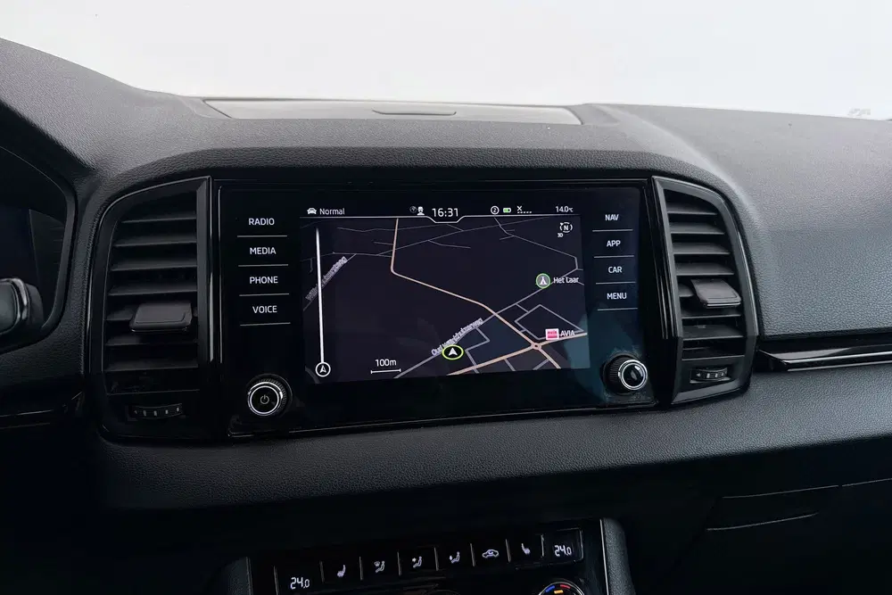 Skoda Karoq 1.5 TSI ACT Sportline Business uit 2021, foto 19