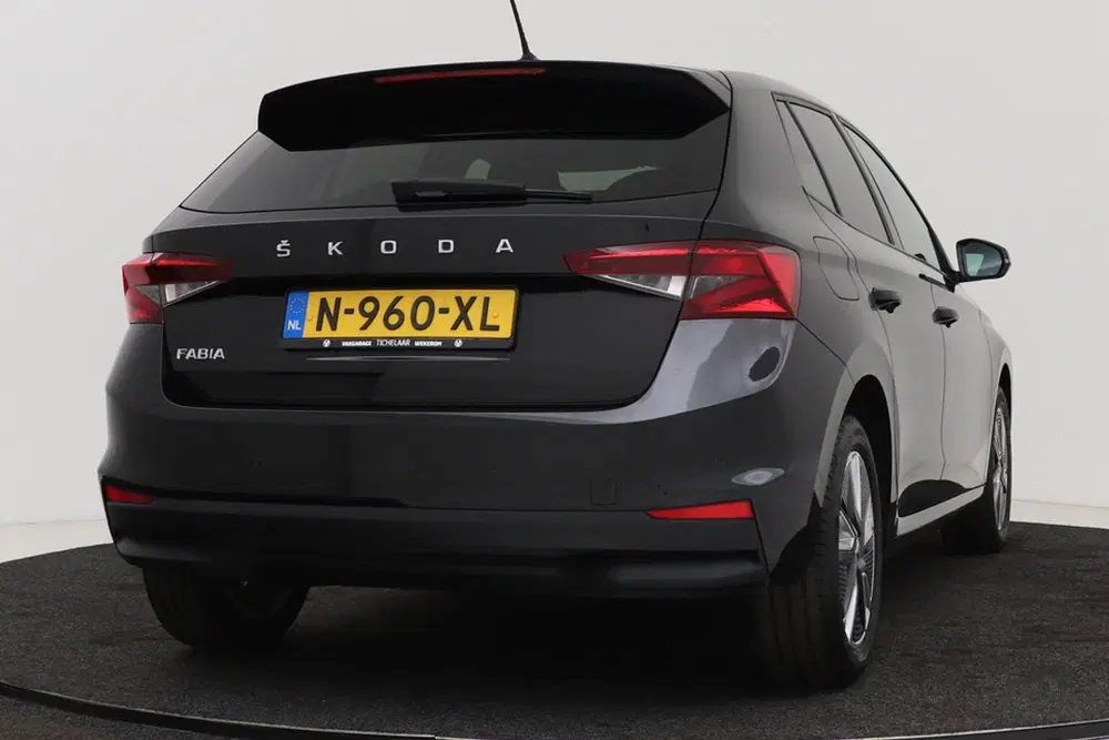 Skoda Fabia 1.0 TSI Ambition uit 2022, foto 11