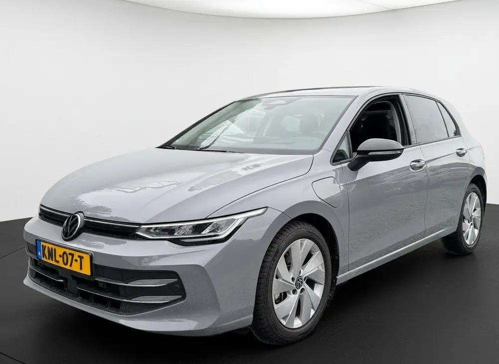 Volkswagen Golf 1.5 eHybrid 204PK PLUG IN. LIFE CAMERA/NAVI/ uit 2025, foto 11