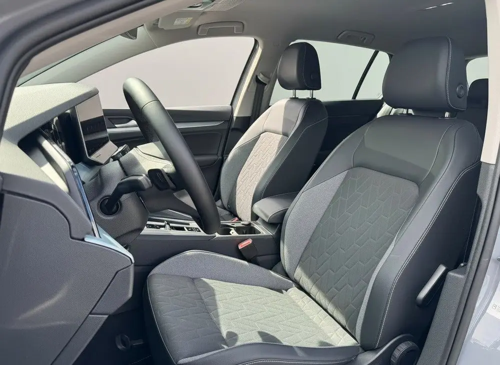 Volkswagen Golf 1.5 eHybrid 204PK PLUG IN. LIFE CAMERA/NAVI/ uit 2025, foto 17